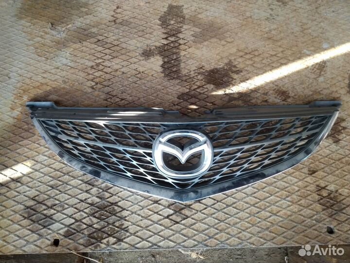 Решетка радиатора Мазда 6
