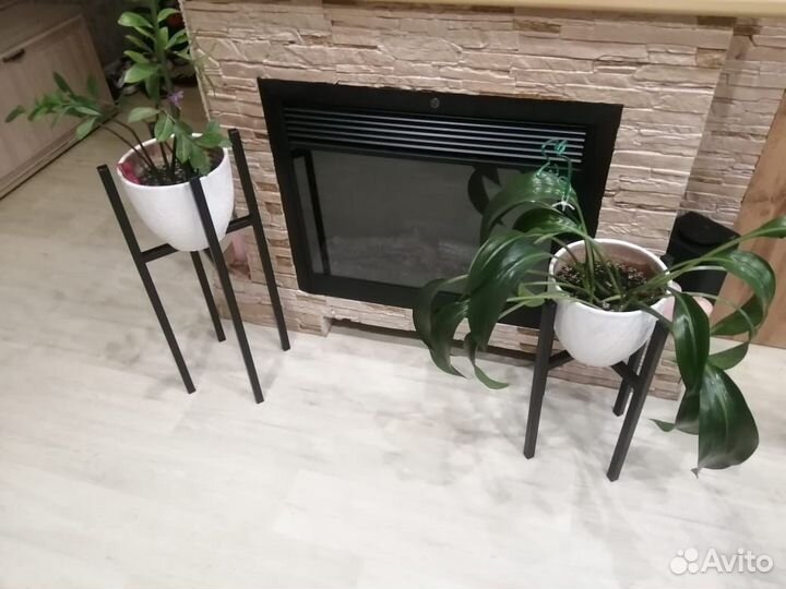 Подставка для цветов и растений