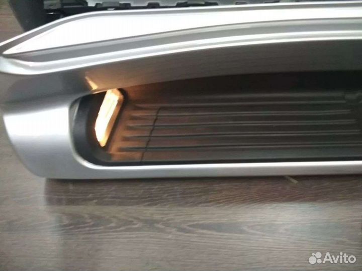 Подножки с подсветкой Ленд Крузер 200 стиль Lexus