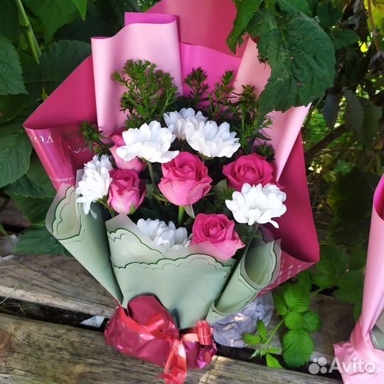 Цветы в корзиночках,букеты,кареты. к празднику