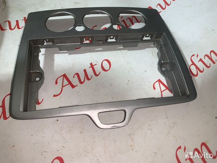Рамка магнитолы Ford Focus 2