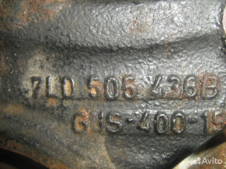 Кулак поворотный задний правый Porsche Cayenne 957