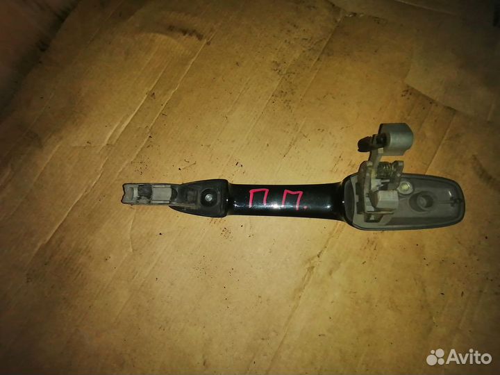 Ручка внешняя перед право Mazda 3 BK