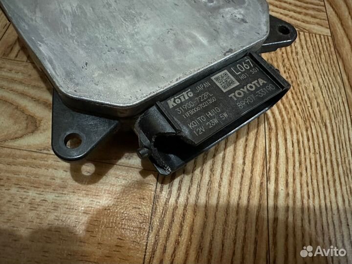 Блок управления фарой Toyota Camry XV70 2017