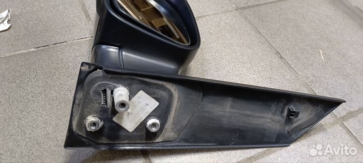 Боковое зеркало mercedes 639