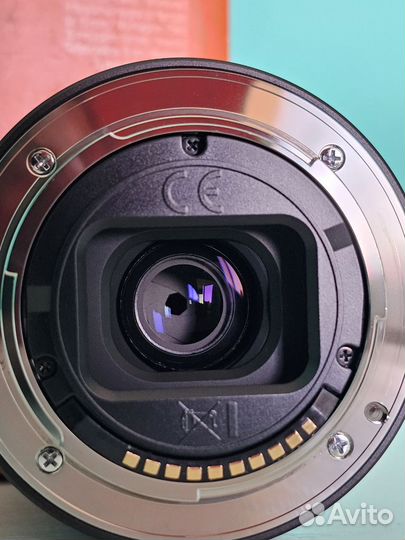 Объектив Sony Carl Zeiss Sonnar T* 35mm f/2.8 ZA