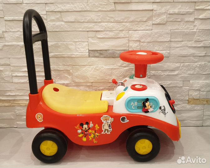 Машинка каталка толокар