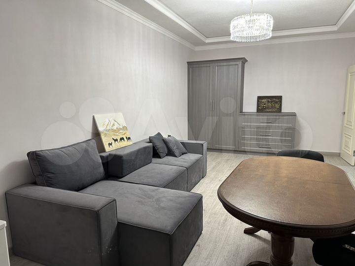 1-к. квартира, 54 м², 8/9 эт.
