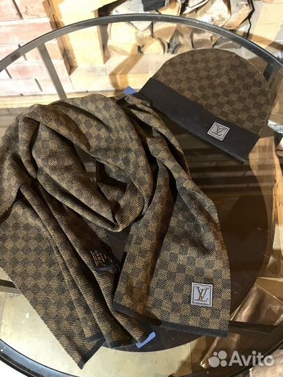 Luis vuitton шапка +шарф кашемир новый