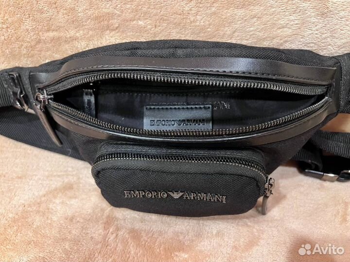 Сумка на пояс Emporio Armani