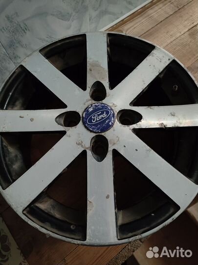 Летняя резина и литые диски Ford Fusion