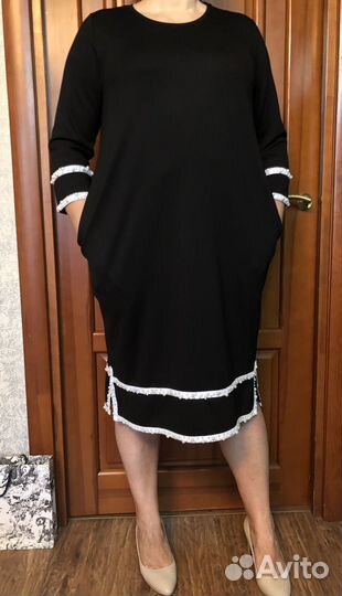 Трикотажное платье с жемчугом 50-54 Турция