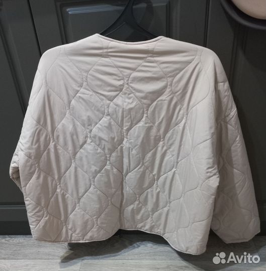 Бомбер женский zara бежевый