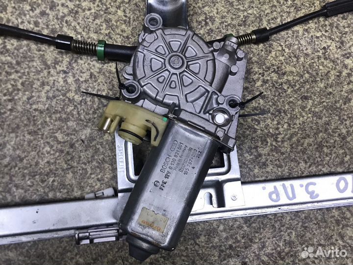 Мерседес 140 стеклоподъемник зад правый