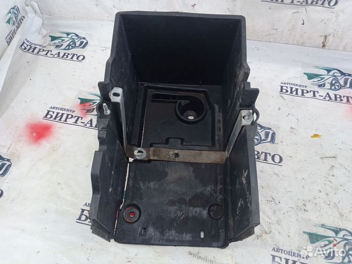 Корпус аккумулятора дефект Ford Focus III