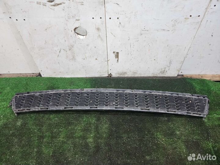 Решетка в бампер передняя Kia Ceed 2 2015-2018