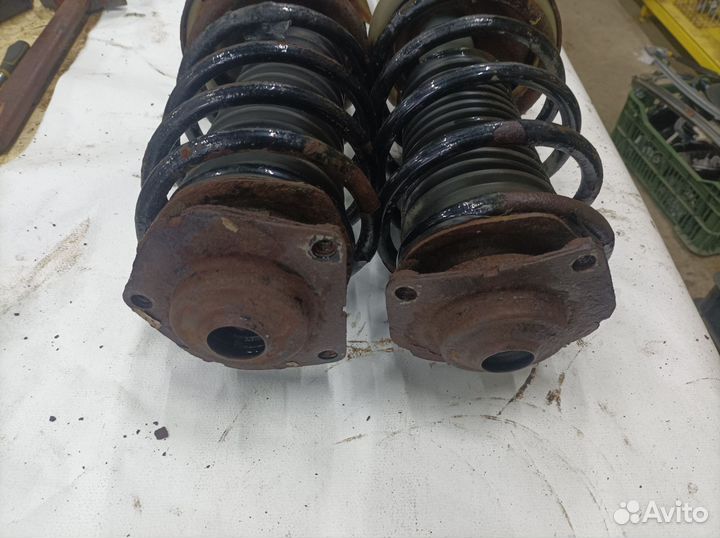 Передние стойки с пружинами Saab 9000 Рестайлинг