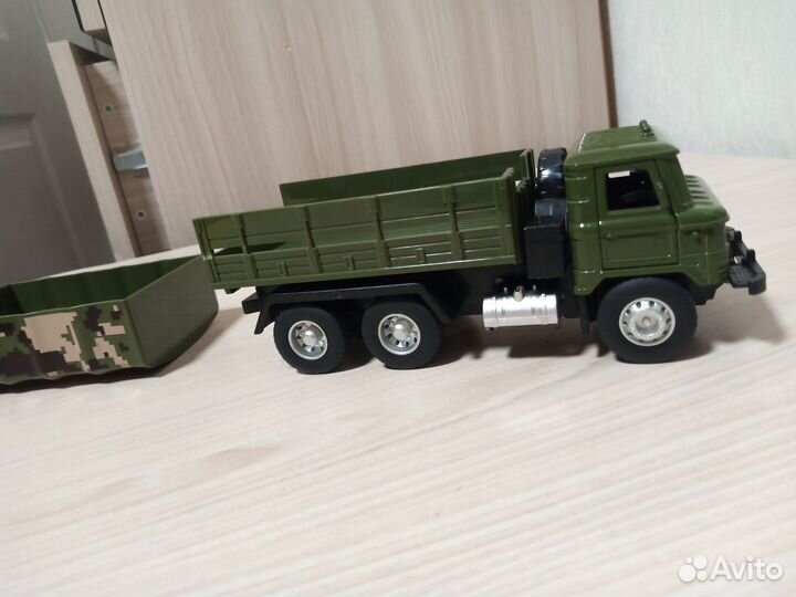 Модель грузовика 