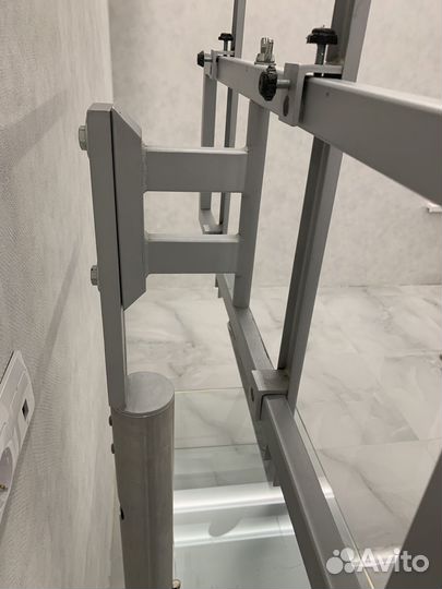 Стойка для телевизора напольная