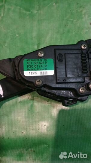 Электропедаль газа Audi A8 D3 Audi S8