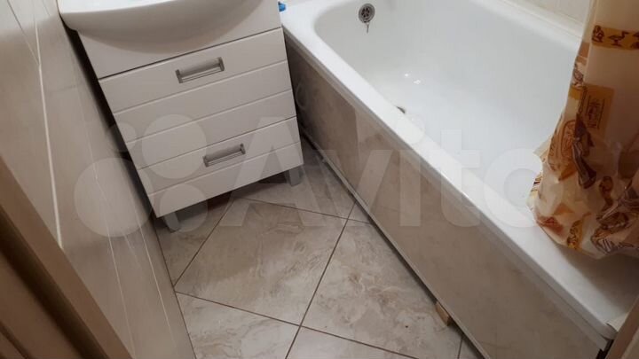 2-к. квартира, 45 м², 5/5 эт.