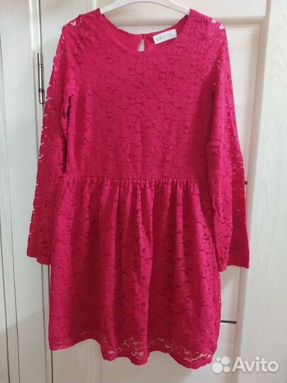Платья для девочки разные размеры 128,134,140