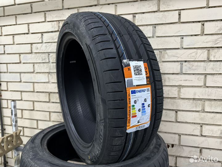 Tracmax X-Privilo TX3 235/45 R18 98