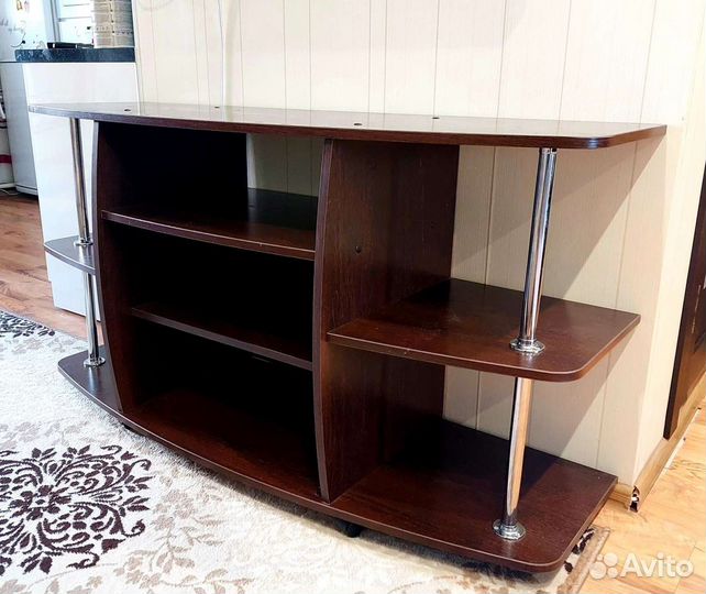 Тумба под телевизор