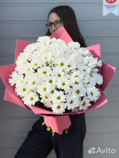 Букет цветов из ромашек, хризантемы