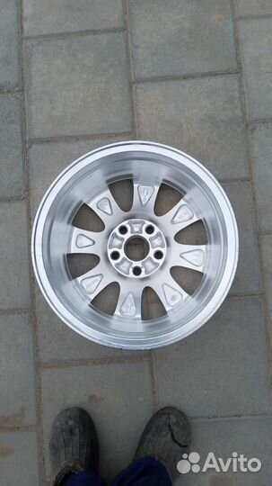 Литой диск r 16 toyota 5/14