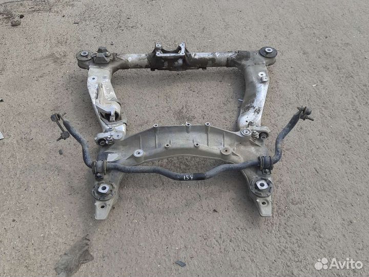 Подрамник передний Honda Legend