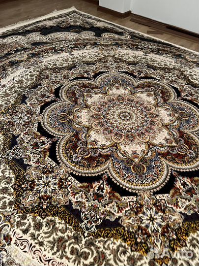 Ковер иранский