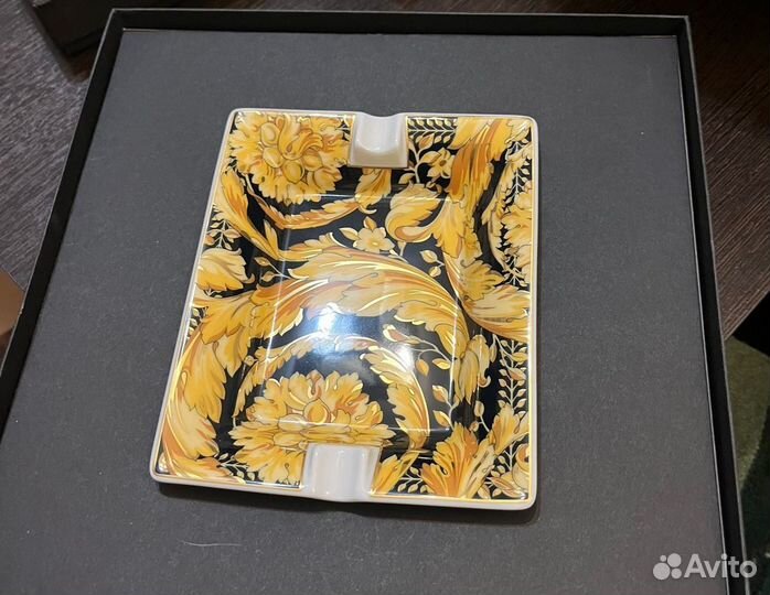 Зажигалки Givenchy, Versace, S.T.Dupont