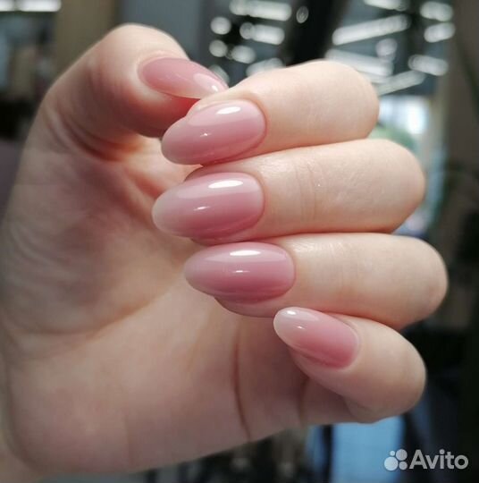 Мастер маникюра и педикюра