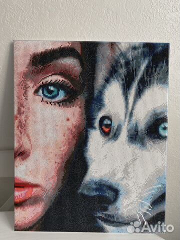 Картина, выложенная алмазной мозаикой