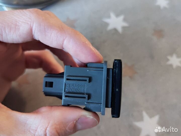 Кнопка антипробуксовочной сист. Corolla/auris E150