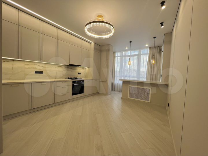 2-к. квартира, 67 м², 11/12 эт.