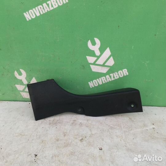 Обшивка багажника Форд Фокус 1