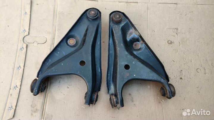 Рычаги передние Renault Logan/Sandero/Largus c2007