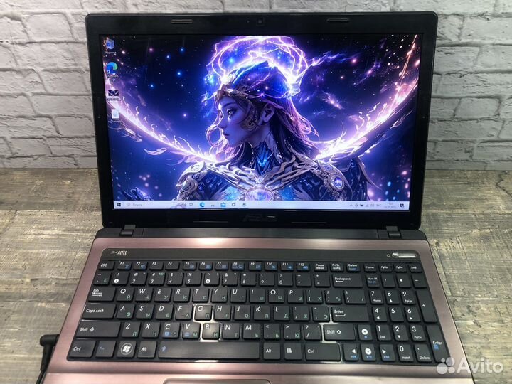 Игровой ноутбук asus i5/700Gb/2Видеокарты