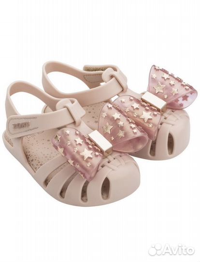 Сандали для девочки как новые