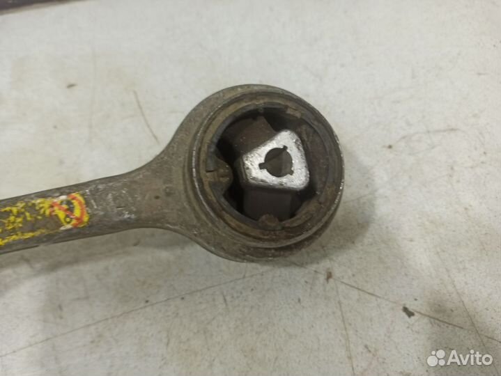 Рычаг передний левый 31102348049