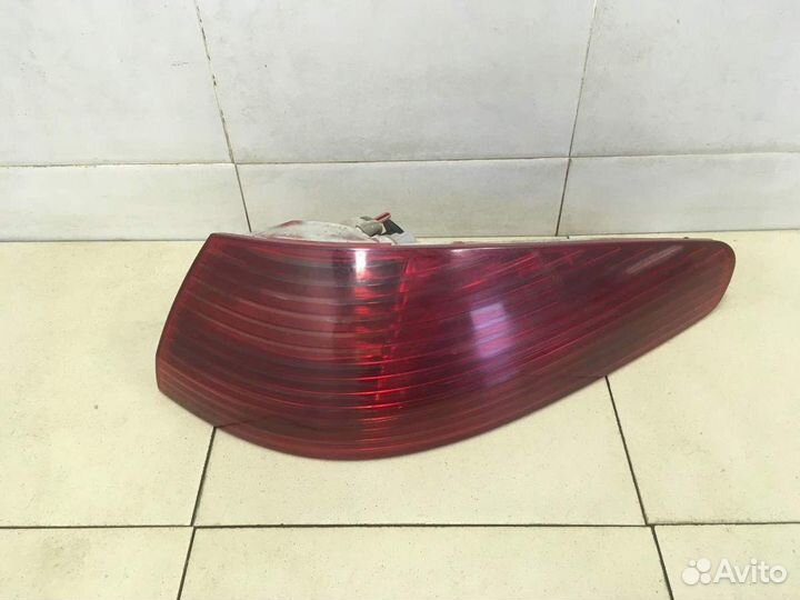Фонарь задний наружный правый 607 2000-2010