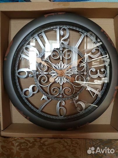 Часы настенные
