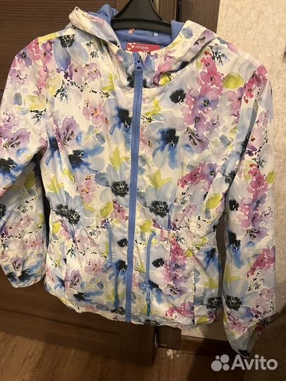 Ветровка для девочки