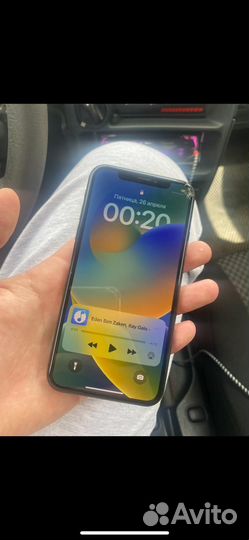 iPhone X, 64 ГБ