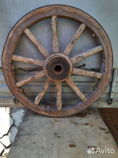 Антиквар колесо