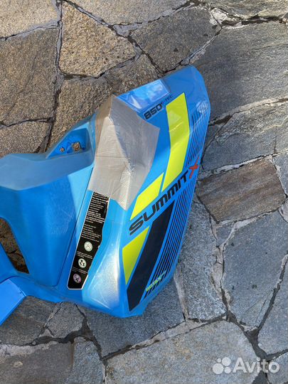 Боковая панель brp summit g4 правая