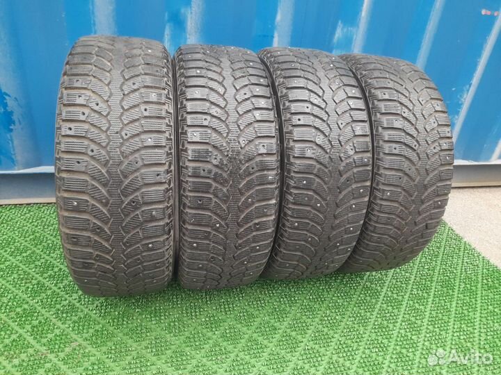 Bridgestone Blizzak Spike-01 205/60 R16 92T