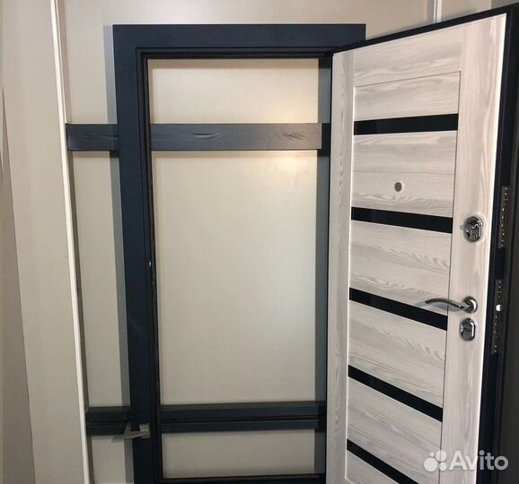 Дверь металлическая